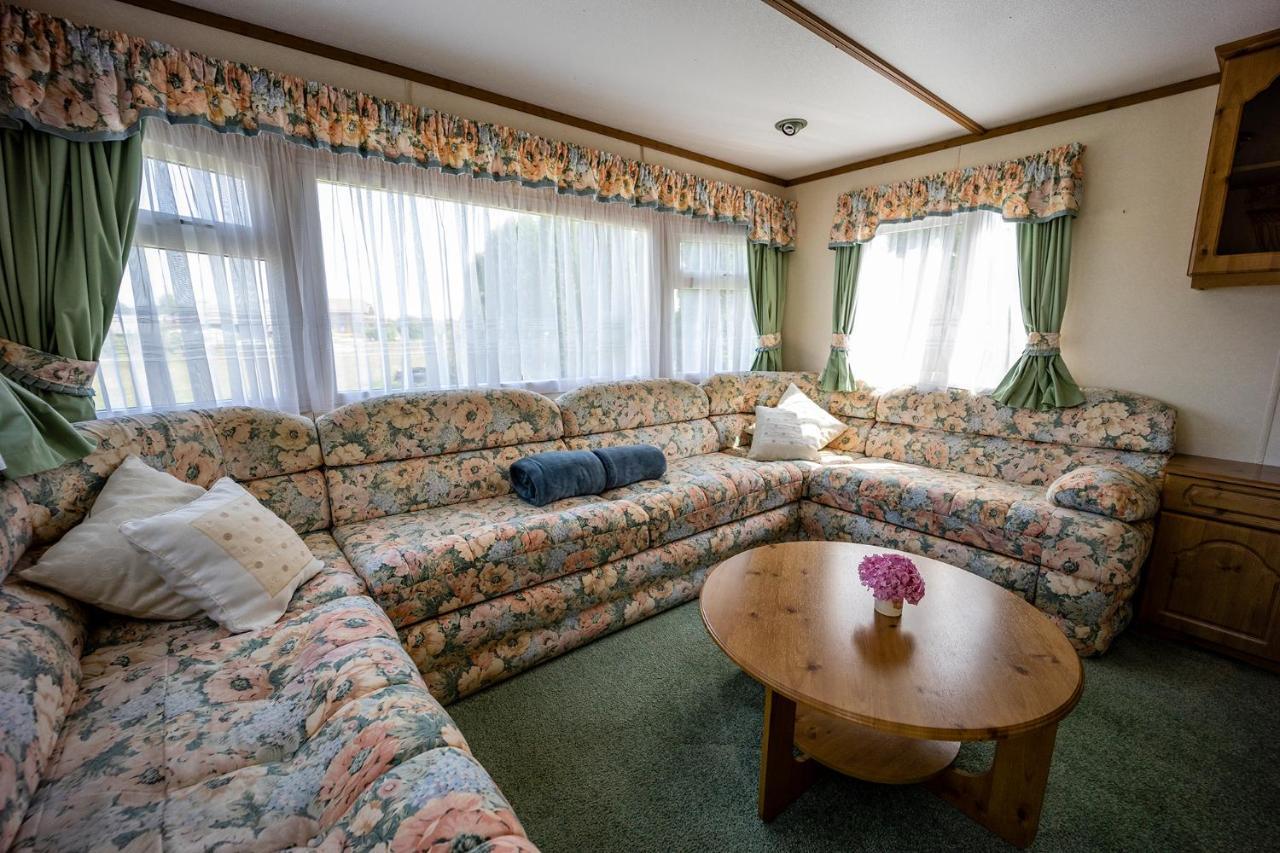 Dveseles Veldzes Darzs Hotel Ziemupe Buitenkant foto