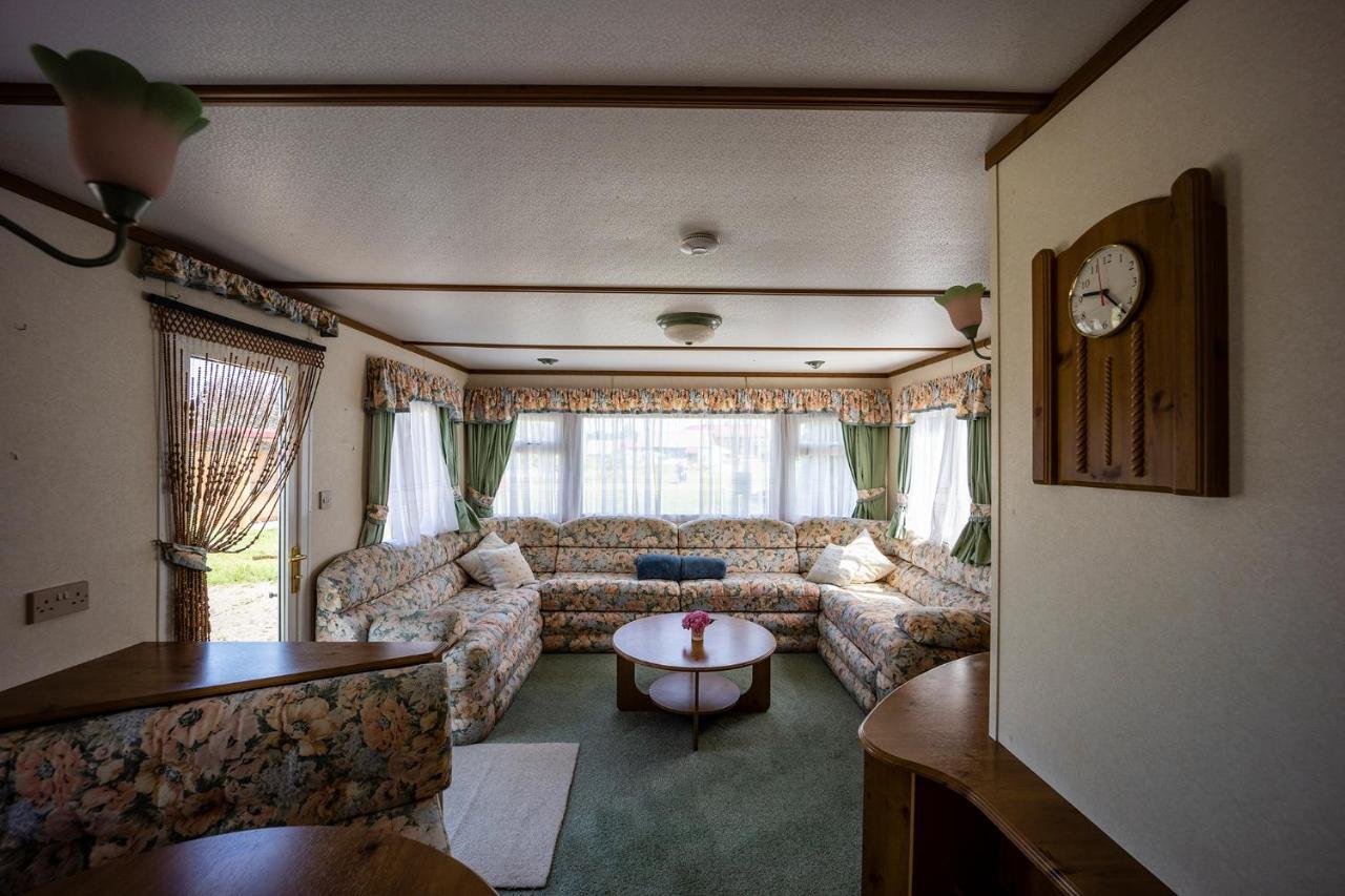 Dveseles Veldzes Darzs Hotel Ziemupe Buitenkant foto