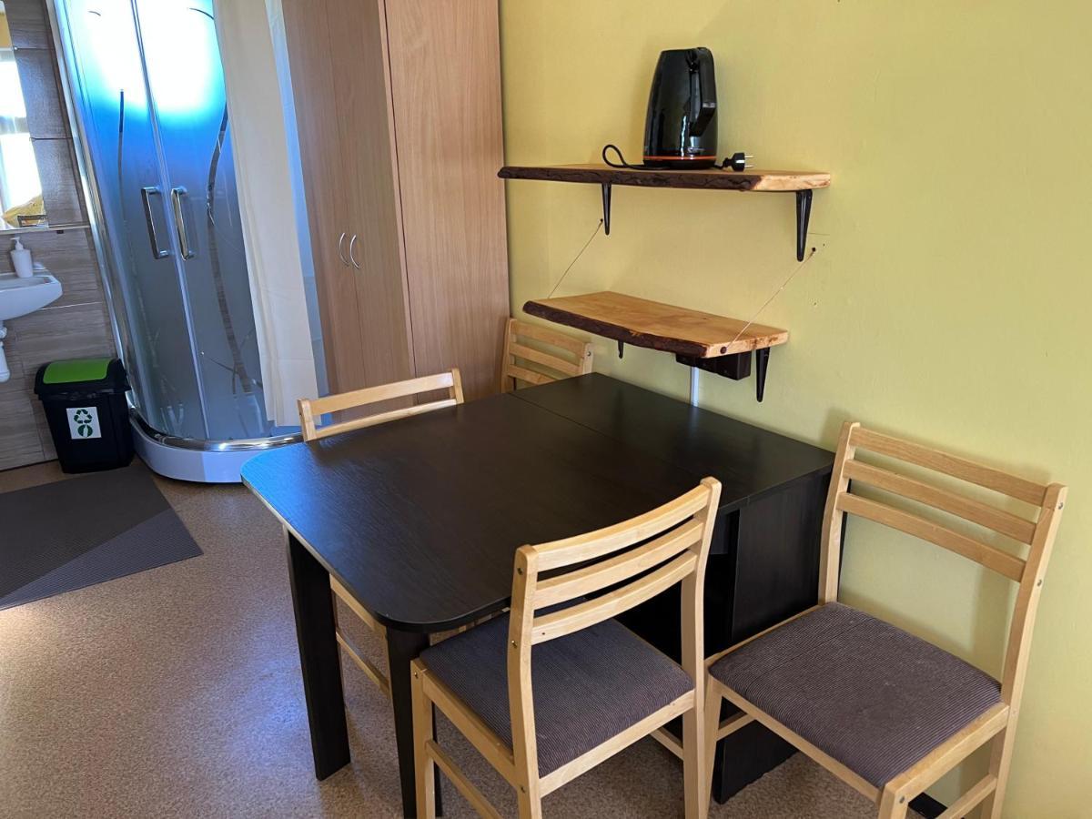 Dveseles Veldzes Darzs Hotel Ziemupe Buitenkant foto